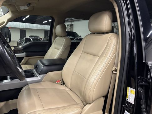 Used 2017 Ford F250 Lariat w/ Chrome Package AWD/4WD image 27