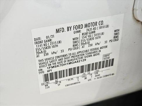 Used 2021 Ford Explorer XLT w/ Equipment Group 202A RWD image 26