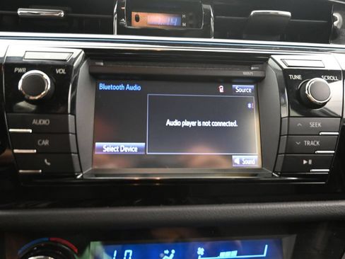 Used 2016 Toyota Corolla S FWD image 19