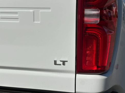 Used 2024 Chevrolet Silverado 3500 LT w/ Convenience Package image 24