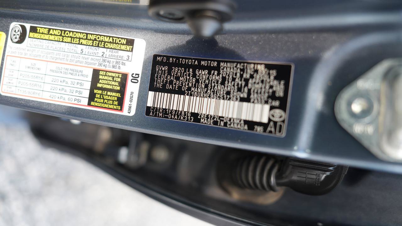 Used 2016 Toyota Corolla LE FWD image 21
