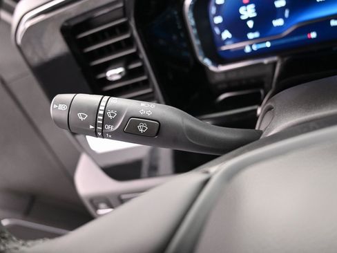 Used 2025 Chevrolet Silverado 1500 LT image 19