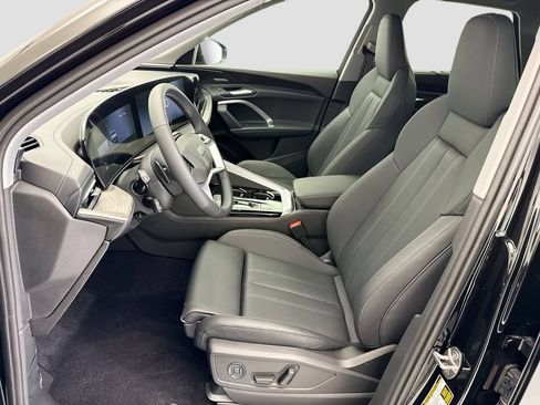 Used 2026 Audi Q5 Premium Plus w/ Premium Plus AWD/4WD image 18