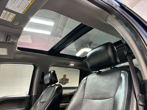 Used 2017 Ford F350 Lariat w/ Lariat Ultimate Package AWD/4WD image 29