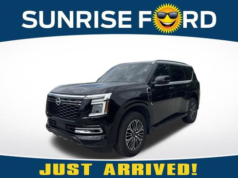 Used 2025 Nissan Armada SL w/ Captain's Chari Seat Package RWD image 1