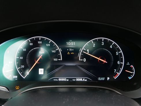 Used 2019 BMW 540i xDrive AWD/4WD image 16