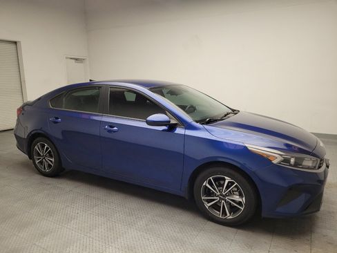 Used 2022 Kia Forte LXS FWD image 11