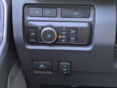 Used 2024 Ford F250 Lariat w/ Sport Appearance Package image 23