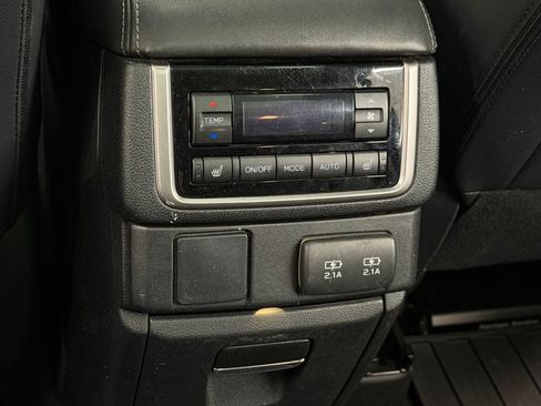 Used 2020 Subaru Ascent Limited w/ Technology Package AWD/4WD image 23