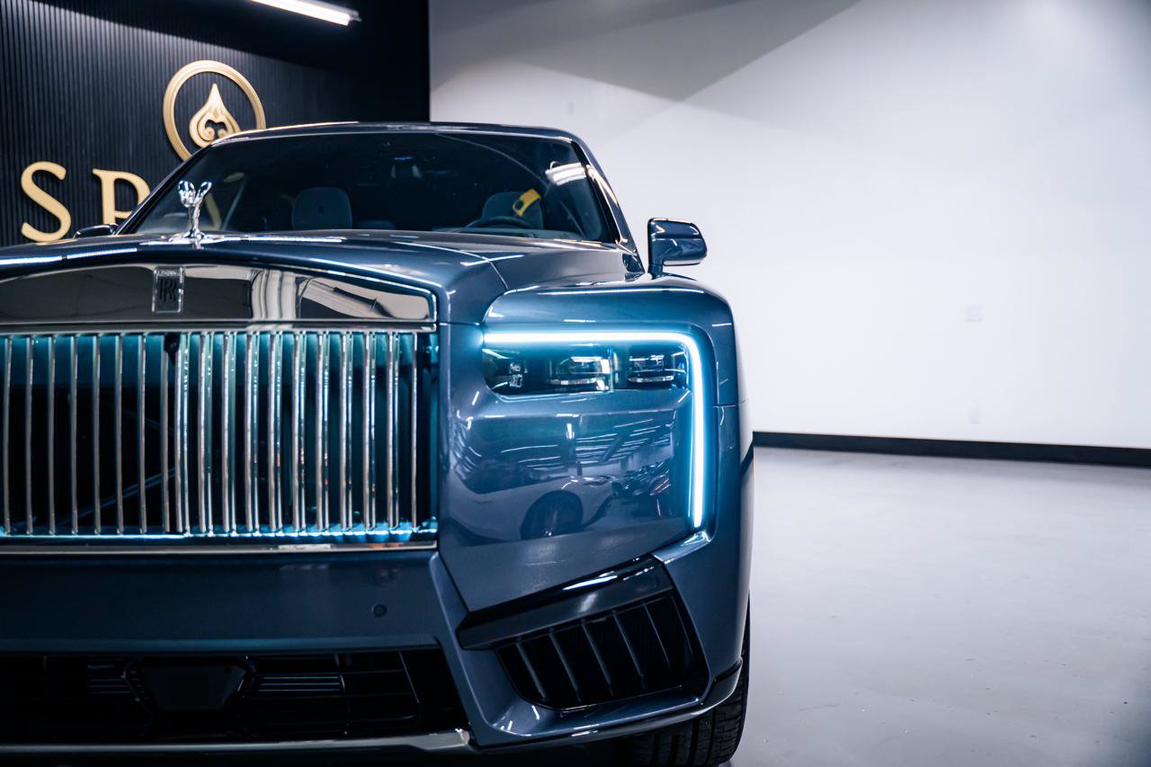 Used 2025 Rolls-Royce Cullinan w/ Dynamic Package AWD/4WD image 14