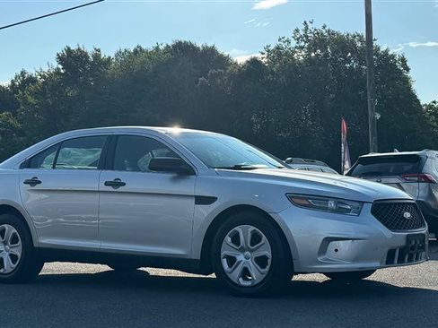 Used 2015 Ford Taurus Police Interceptor AWD image 5