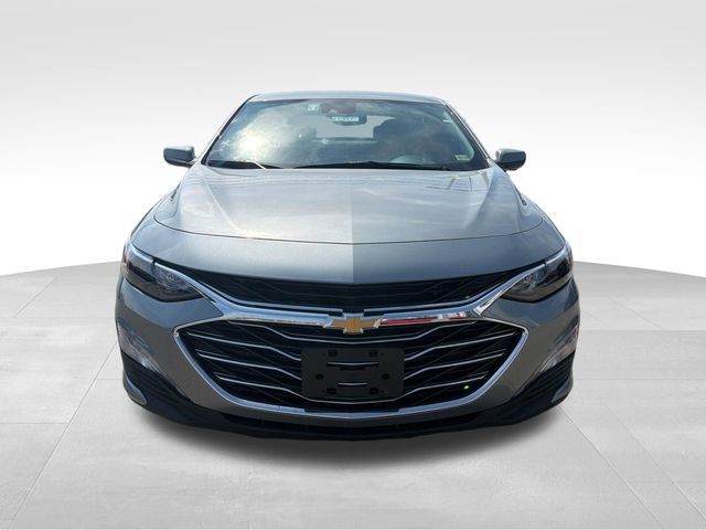 Used 2023 Chevrolet Malibu LT FWD image 2
