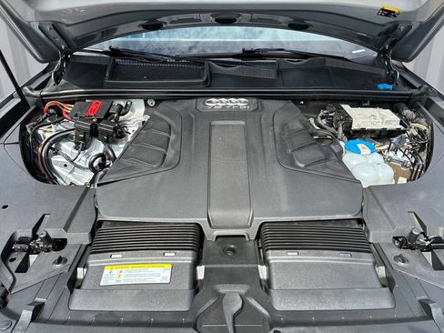 Used 2017 Audi Q7 3.0T Premium Plus w/ Premium Plus Package AWD/4WD image 13