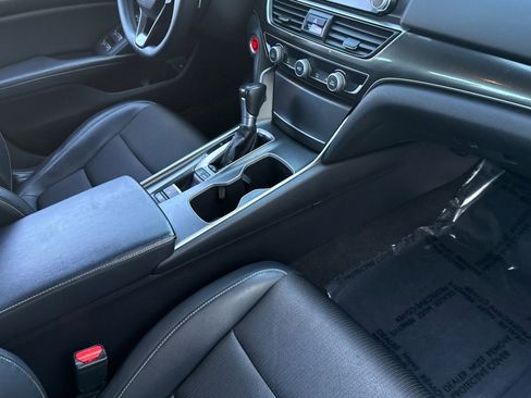 Certified 2018 Honda Accord Sport image 33