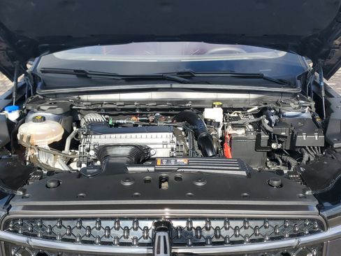 Certified 2024 Lincoln Nautilus Black Label w/ Jet Appearance Package (87T) image 8