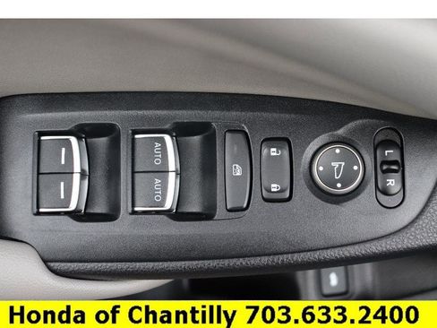 Used 2019 Honda Accord EX image 22