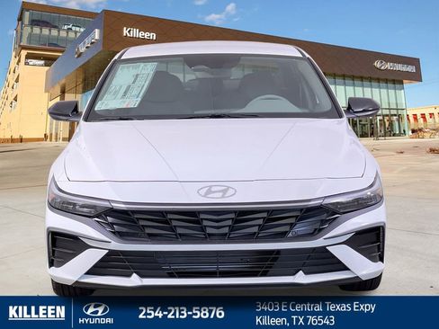New 2025 Hyundai Elantra Sport image 2