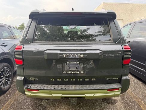 Used 2025 Toyota 4Runner Limited AWD/4WD image 4