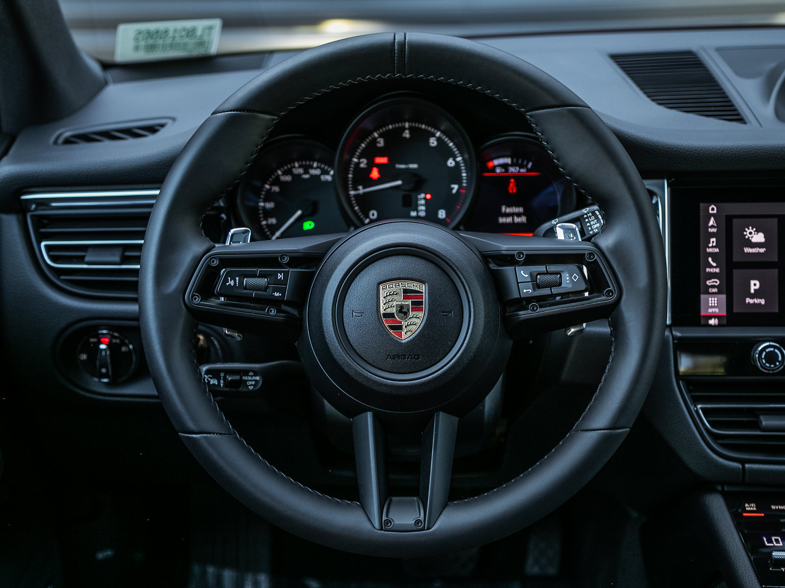 Certified 2026 Porsche Macan AWD/4WD image 13
