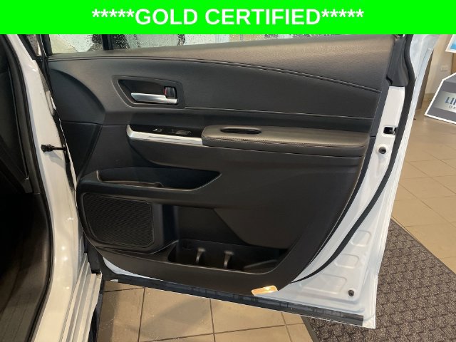 Used 2025 Toyota Sienna Platinum AWD/4WD image 39