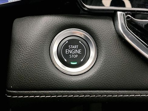 Certified 2024 Chevrolet Colorado LT w/ LT Convenience Package III image 34