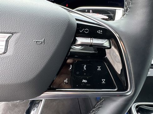 New 2025 Cadillac Lyriq Sport image 29