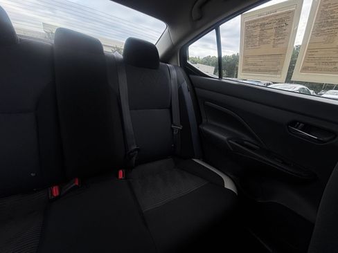 Used 2025 Nissan Versa SV FWD image 36