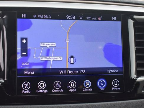 Used 2017 Chrysler Pacifica Touring-L w/ Tire & Wheel Group image 30