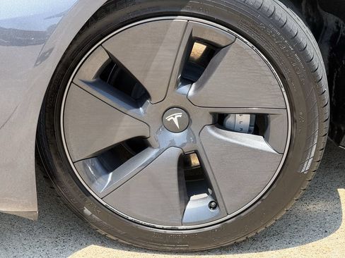 Used 2023 Tesla Model 3 Standard Range RWD image 8