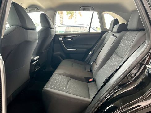 Used 2024 Toyota RAV4 XLE FWD image 33