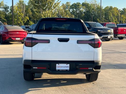 New 2026 Hyundai Santa Cruz SE image 10