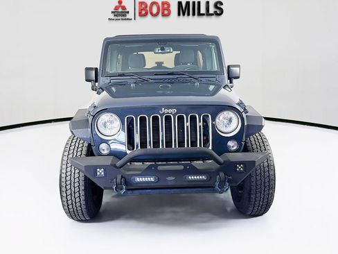 Used 2016 Jeep Wrangler Unlimited Sahara w/ Max Tow Package AWD/4WD image 2