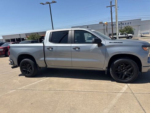 Used 2023 Chevrolet Silverado 1500 Custom w/ Rally Edition image 4