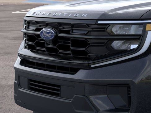 New 2026 Ford Expedition Active RWD image 17
