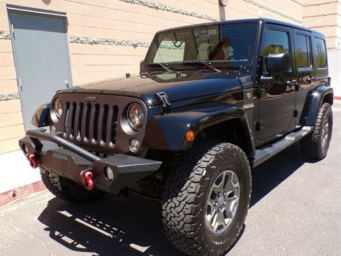 Used 2017 Jeep Wrangler Unlimited Sport AWD/4WD image 3
