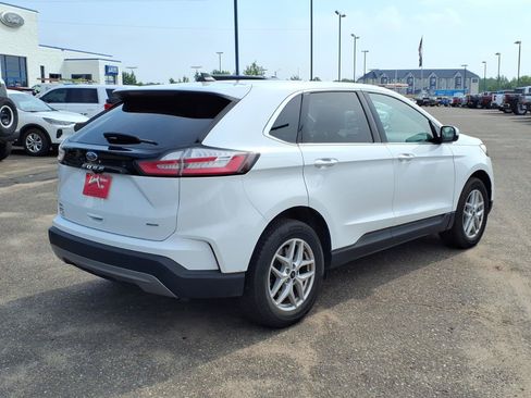 Certified 2024 Ford Edge SEL AWD/4WD image 6