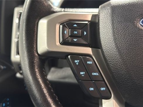 Used 2017 Ford F150 Lariat w/ Equipment Group 501A Mid image 18