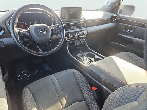 Certified 2023 Honda Pilot Sport image 11