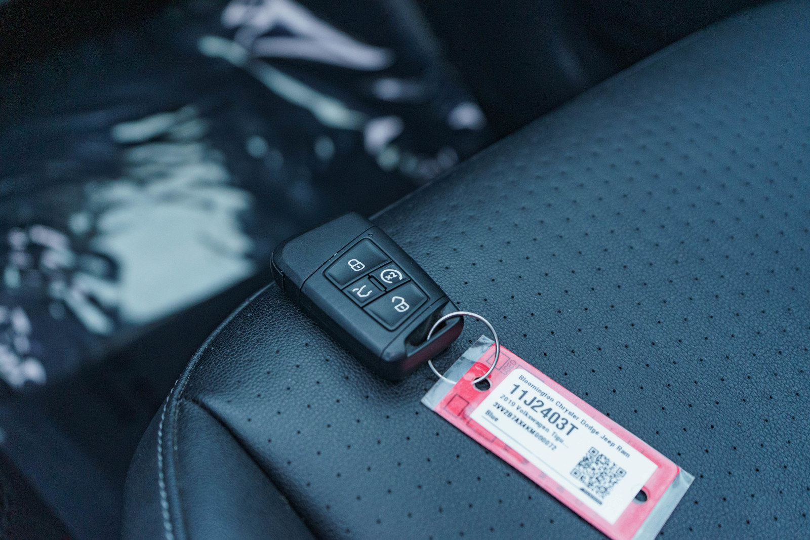 Used 2019 Volkswagen Tiguan SEL AWD/4WD image 28
