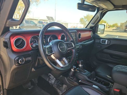 Used 2020 Jeep Gladiator Rubicon image 2