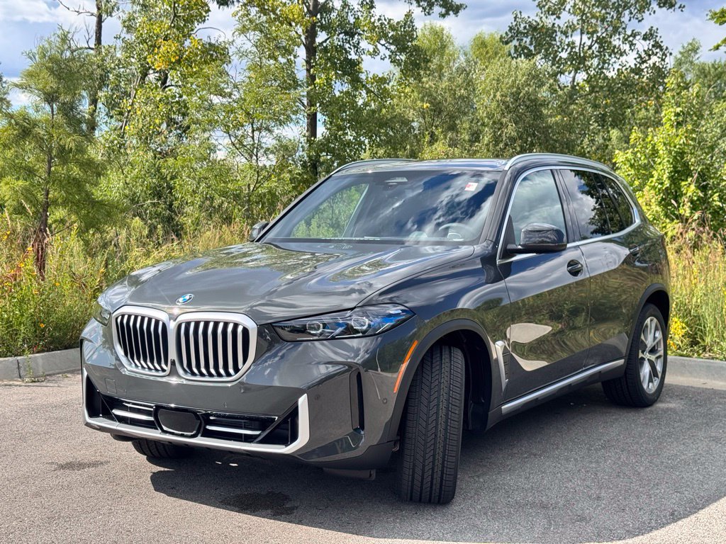 Used 2026 BMW X5 xDrive40i w/ Climate Comfort Package AWD/4WD image 3