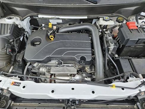 Used 2025 Chevrolet Equinox LT image 30