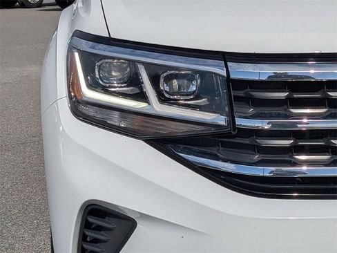 Used 2022 Volkswagen Atlas Cross Sport SE image 10