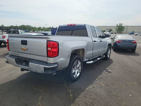 Used 2018 Chevrolet Silverado 1500 Custom w/ Custom Value Package RWD image 4