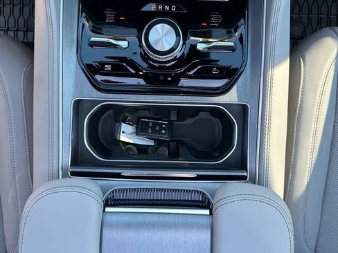 New 2026 Jeep Grand Wagoneer Limited AWD/4WD image 33