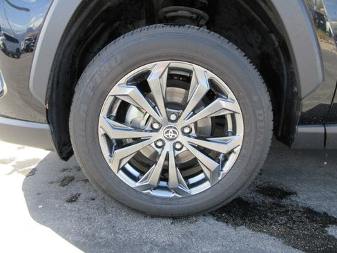 Used 2024 Toyota RAV4 Limited w/ Advanced Technology Package image 19