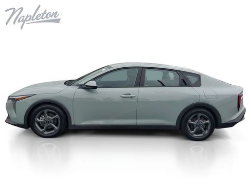 Used 2025 Kia K4 FWD image 2