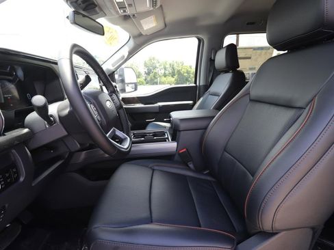 New 2026 Ford F250 4x4 Crew Cab Super Duty image 2
