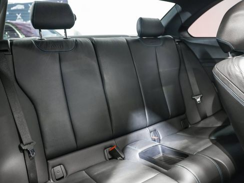 Used 2018 BMW M2 Base image 26