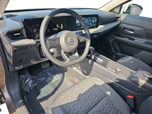 Used 2026 Nissan Kicks SV w/ Charging Package FWD image 16